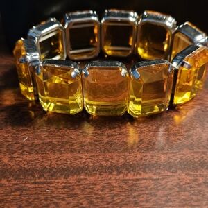 Amber‑Tone Stretch Bracelet with Faceted Acrylic Stones – 1" Wide